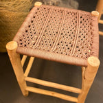 TABOURET EN BOIS TRESSÉ FAÇON MACRAMÉ