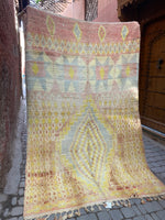 TAPIS MAROCAIN, TAPIS BERBÈRE, TAPIS BENI OUARAIN, TAPIS EN LAINE, TAPIS ORIENTAL, TAPIS AUTHENTIQUE, TAPIS AZILAL, TAPIS TISSÉ MAIN, TAPIS FAIT MAIN, TAPIS VINTAGE, TAPIS MAROCAIN ANCIEN